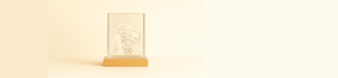 Medinis LED stovelis 3D kristalinėms nuotraukoms, šiltas fonas su švelniu perėjimu